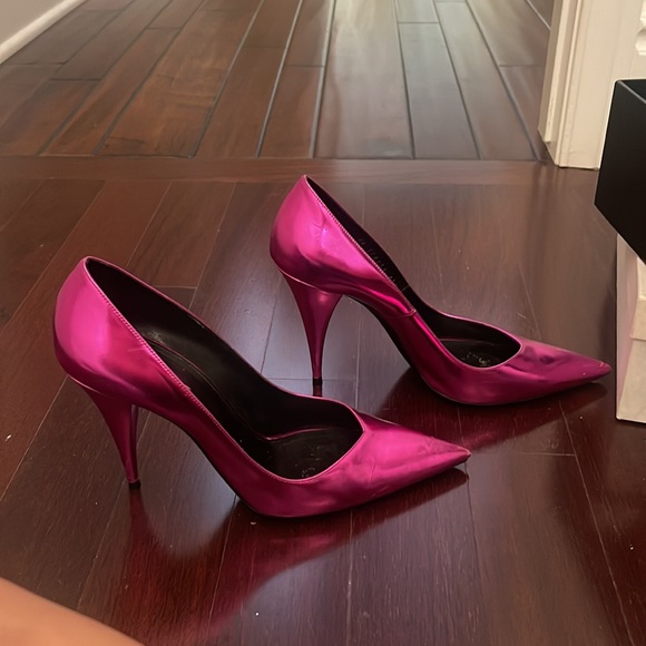 Bright pink Saint Laurent pointy heels - Picture 2 of 4